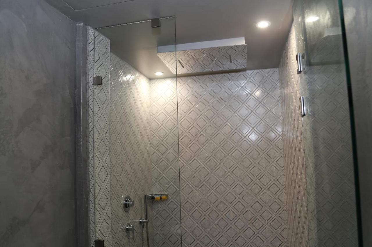 Rooster Suites Athens Exterior photo